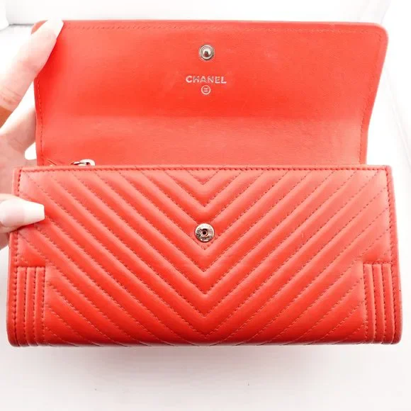 CHANEL Lambskin Chevron Boy Long Flap Wallet on Adjustable Chain - Picture 5 of 8